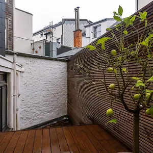 Huswell - Charming House In With Free Parking Vakantiehuis